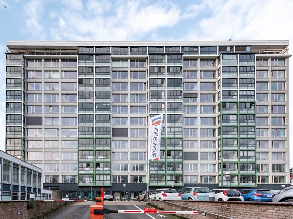 Voor een volledig overzicht verwijzen wij je graag naar de digitale plattegronden, de foto's, de video en de eigen website van deze woning: loolaan41175.nl